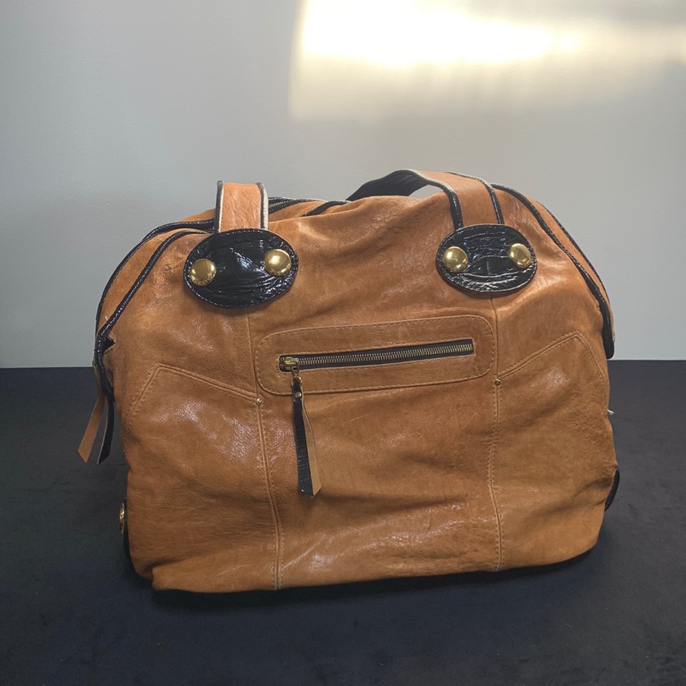 Gustto large Black patent leather camel colored bag